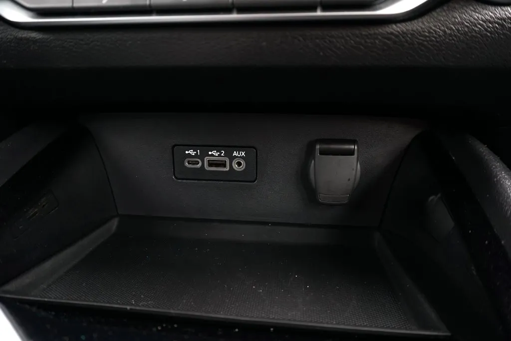 Nissan Altima photo 24