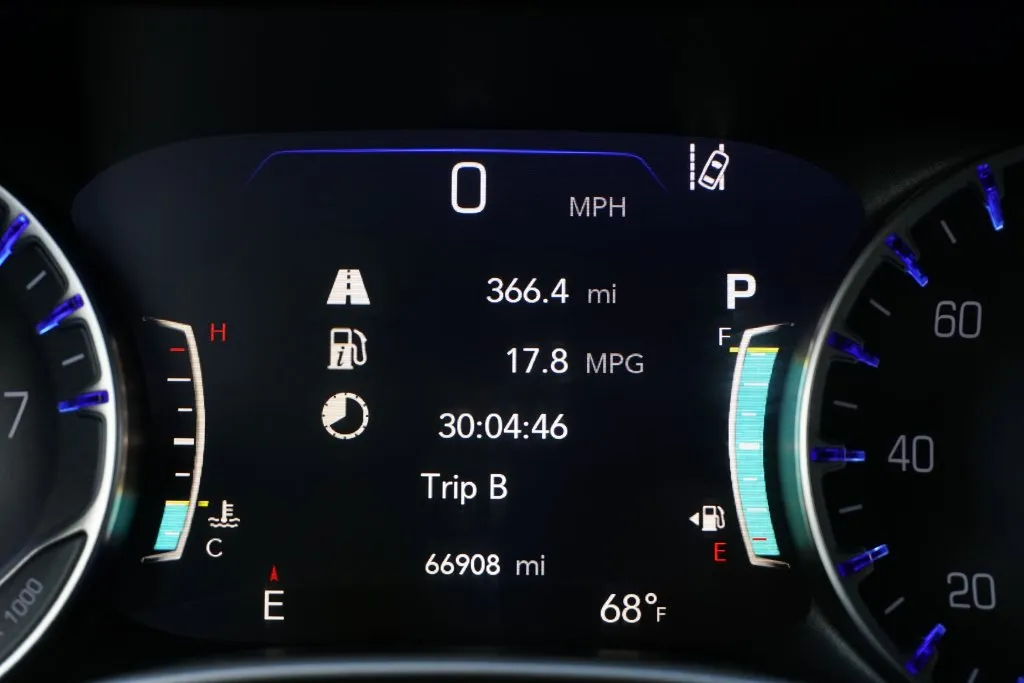 Chrysler Pacifica photo 17