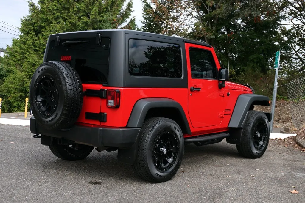 Jeep Wrangler photo 5