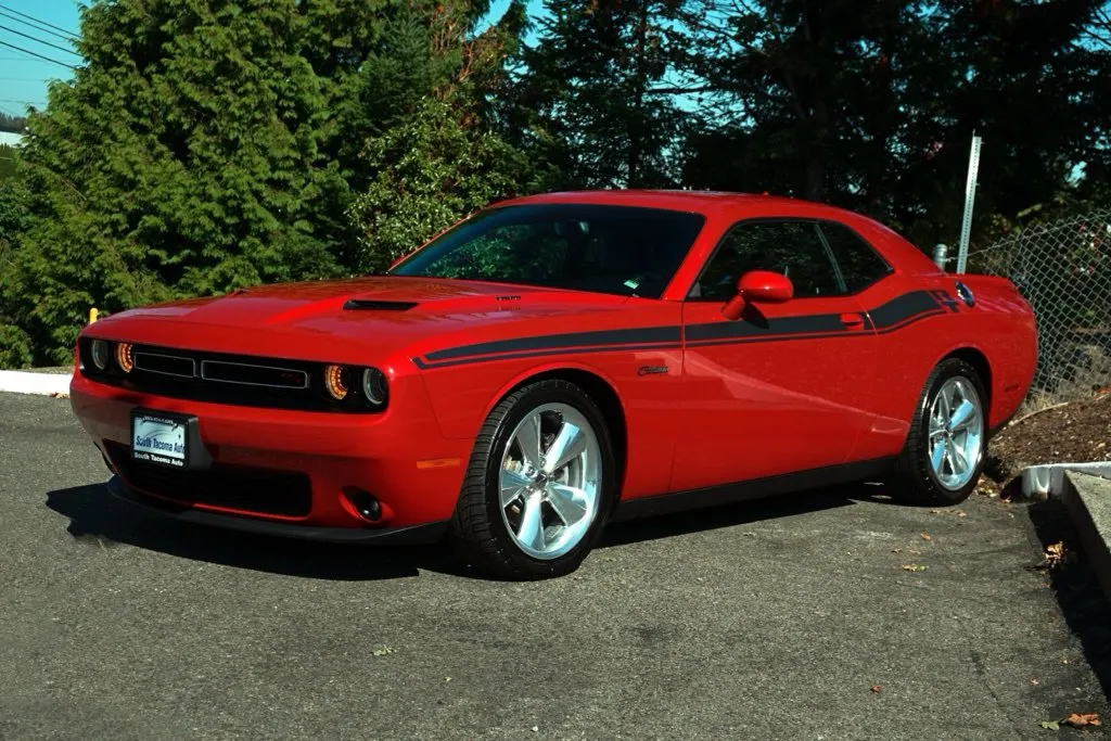 Dodge Challenger photo 5