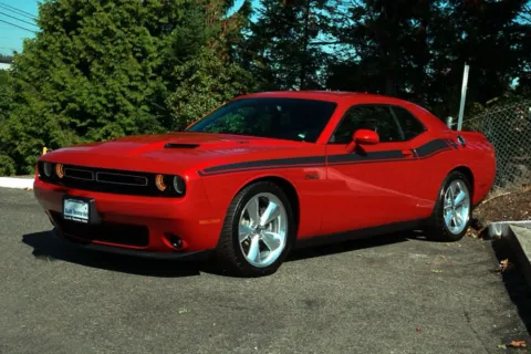 More photos of 2015 Dodge Challenger R/T at South Tacoma Auto, WA