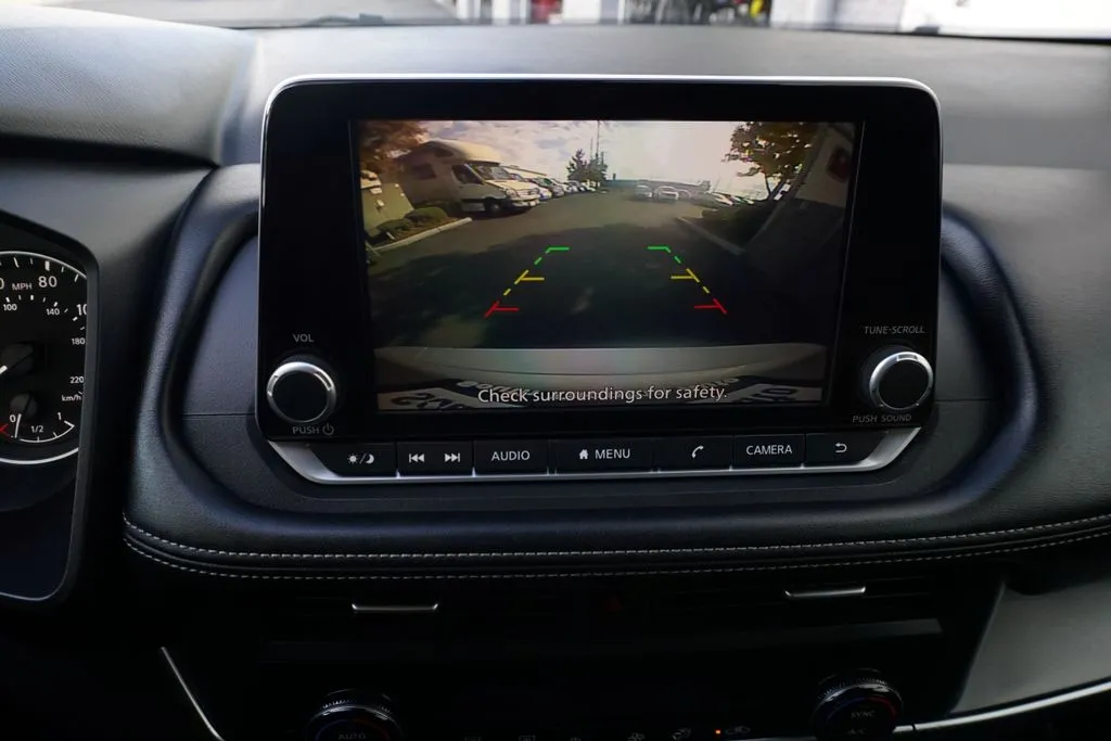 Nissan Rogue photo 25