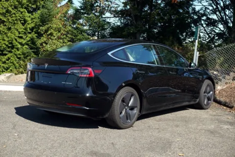 More photos of 2018 Tesla Model 3 Long Range AWD at South Tacoma Auto, WA