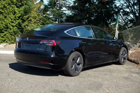 More photos of 2018 Tesla Model 3 Long Range at South Tacoma Auto, WA