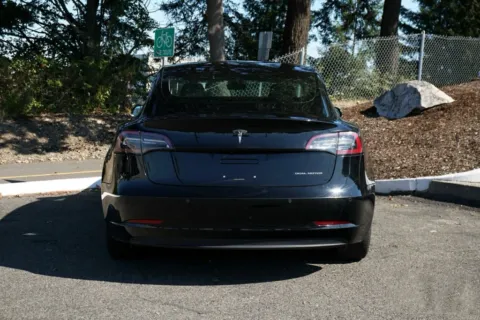 More photos of 2018 Tesla Model 3 Long Range AWD at South Tacoma Auto, WA
