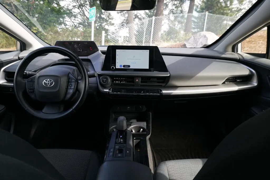 Toyota Prius photo 14