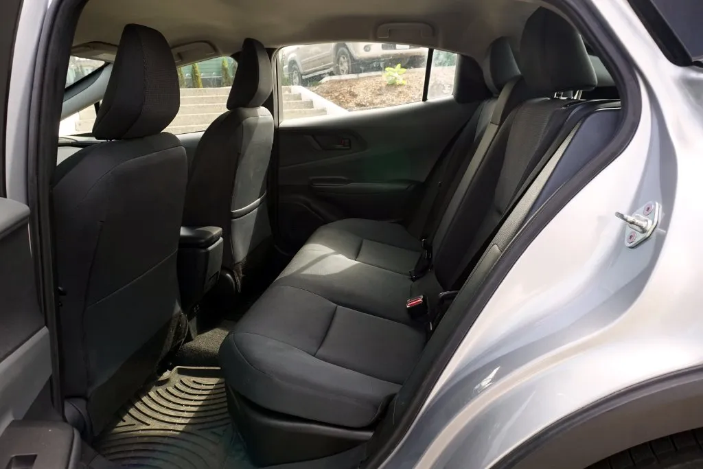 Toyota Prius photo 19
