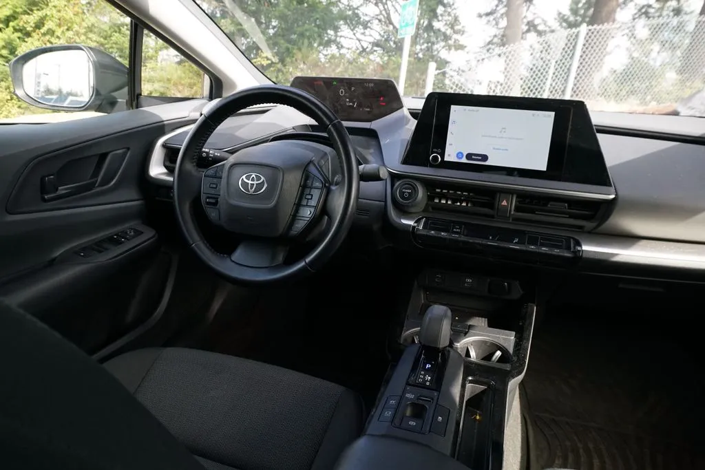 Toyota Prius photo 13