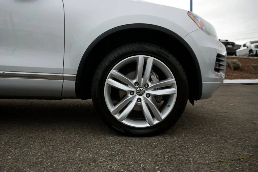 Volkswagen Touareg photo 9