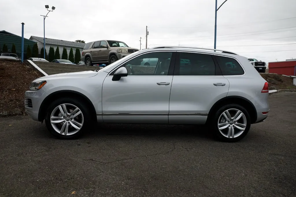 Volkswagen Touareg photo 8