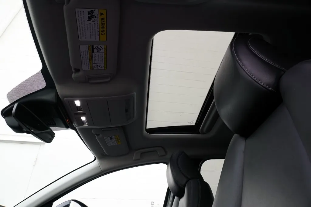 Mazda CX-30 photo 19