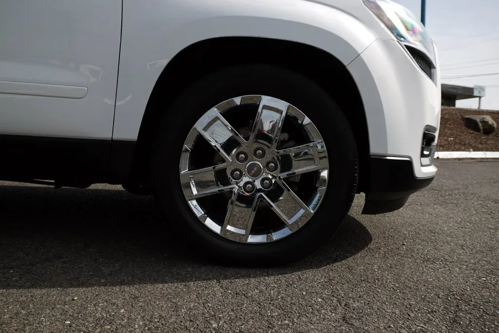 GMC Acadia photo 9