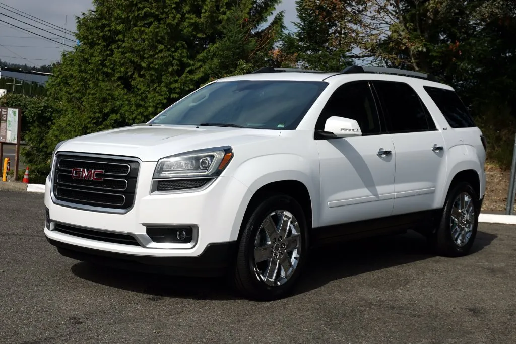GMC Acadia photo 7