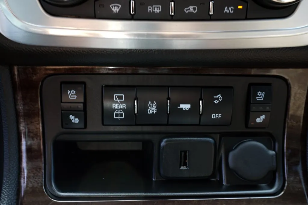 GMC Acadia photo 27