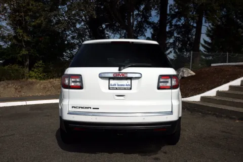 More photos of 2017 GMC Acadia Limited at South Tacoma Auto, WA