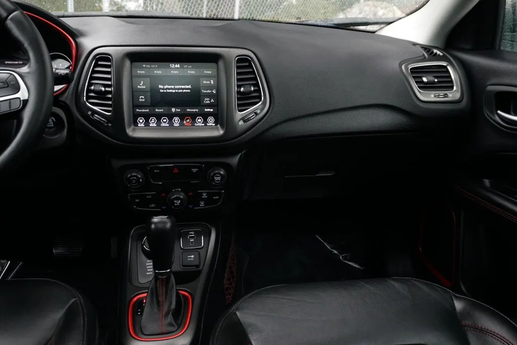 Jeep Compass photo 17