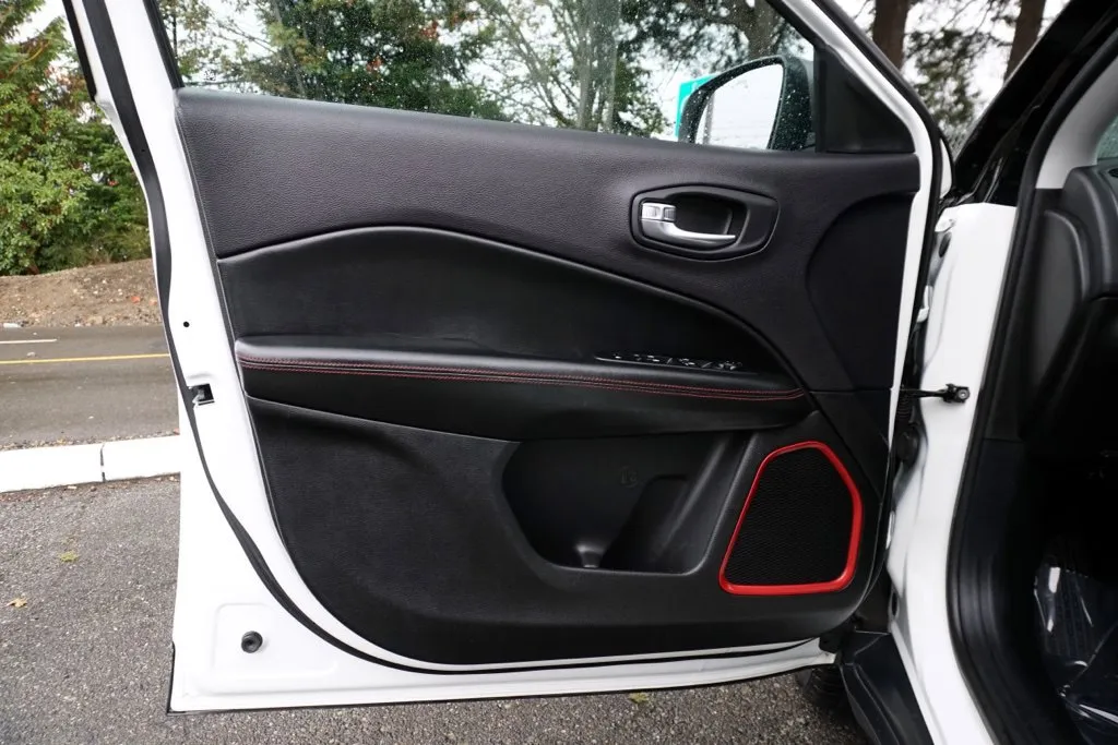 Jeep Compass photo 13