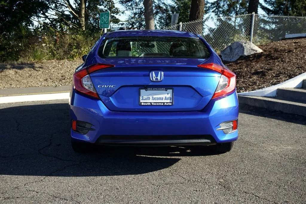 Honda Civic photo 4