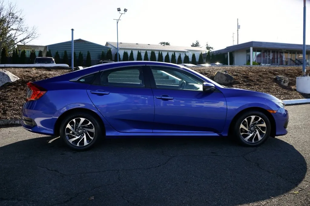 Honda Civic photo 6