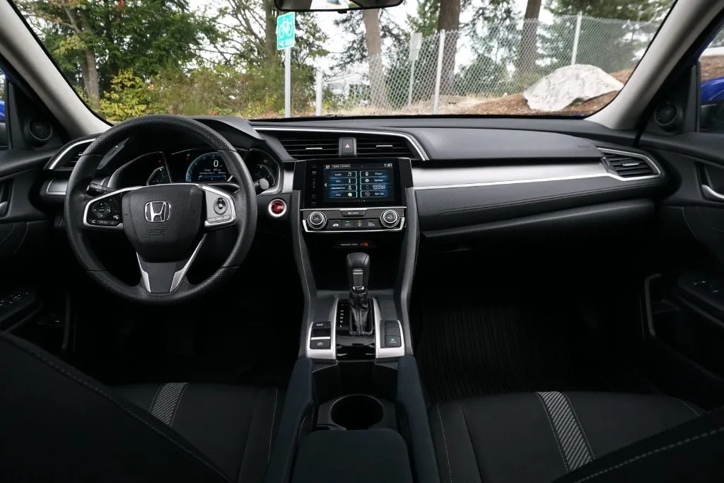 Honda Civic photo 12