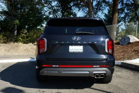 More photos of 2025 Hyundai Palisade SEL at South Tacoma Auto, WA
