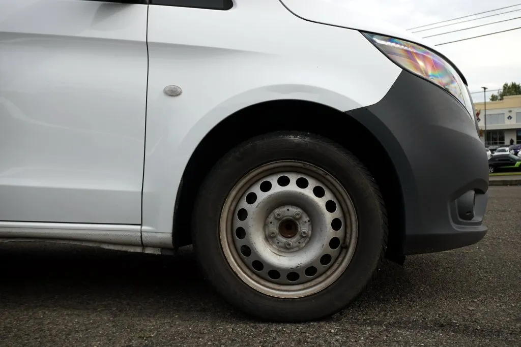 Mercedes-Benz Metris photo 9