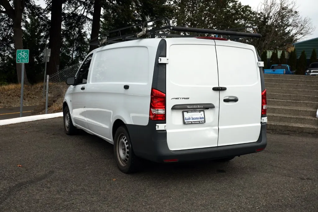 Mercedes-Benz Metris photo 7