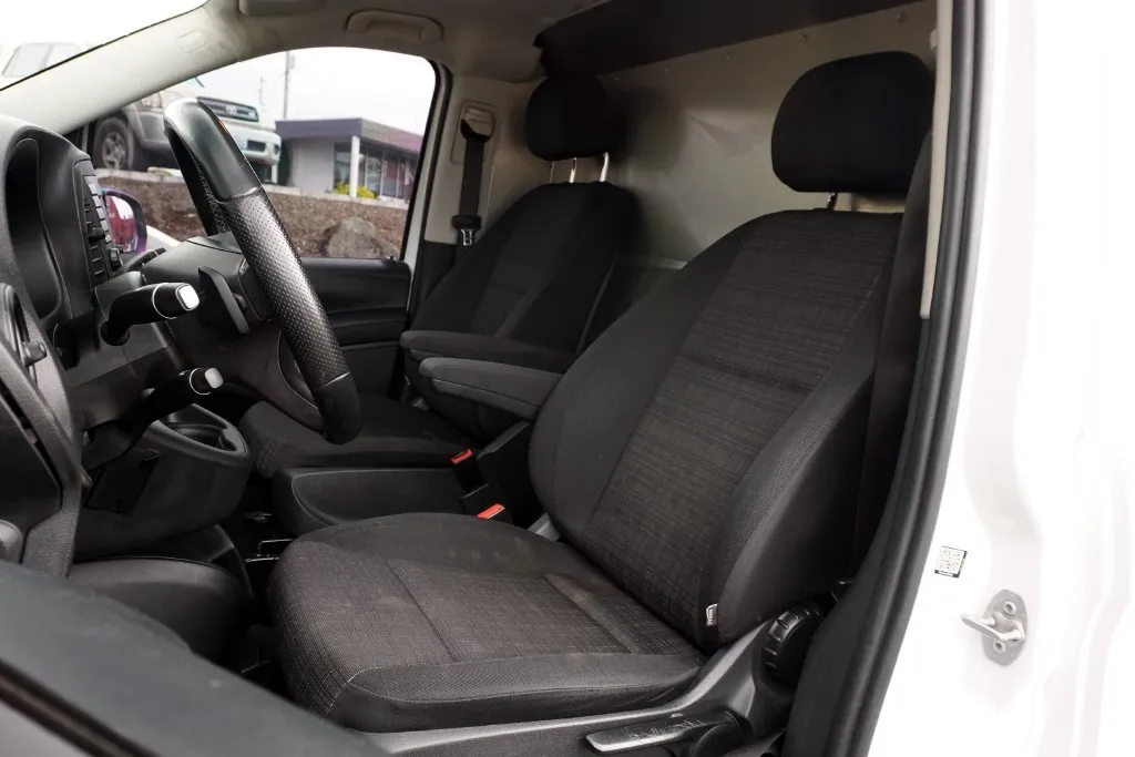 Mercedes-Benz Metris photo 17