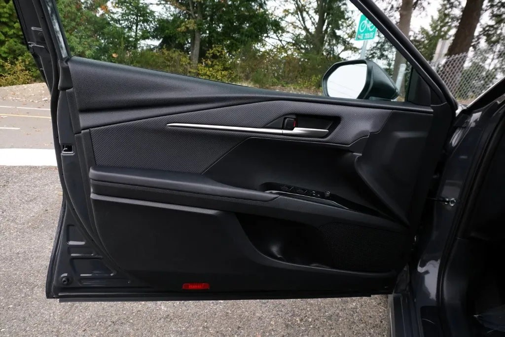 Toyota Camry photo 13