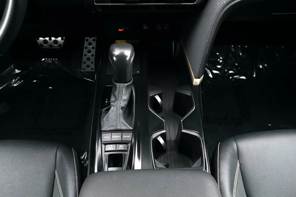 Toyota Camry photo 22