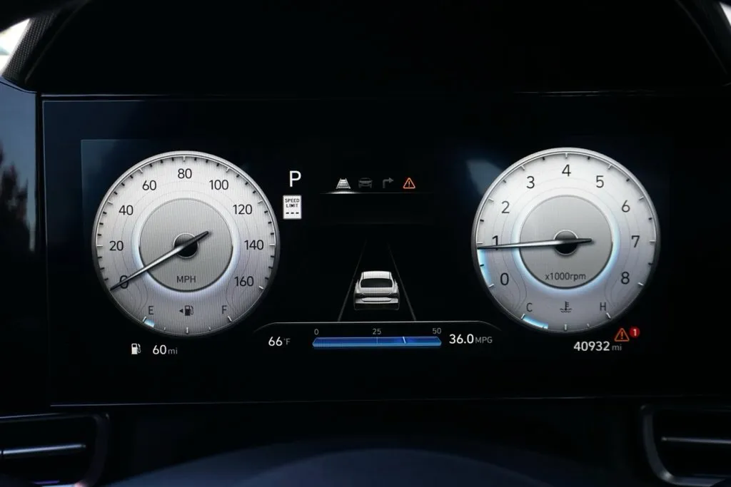 Hyundai Elantra photo 26