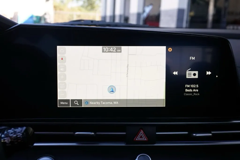 Hyundai Elantra photo 24