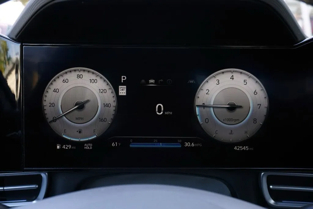 Hyundai Elantra photo 27