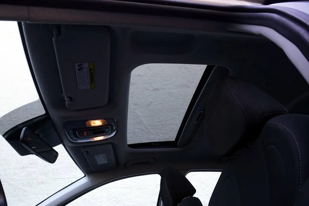 Hyundai Elantra photo 18