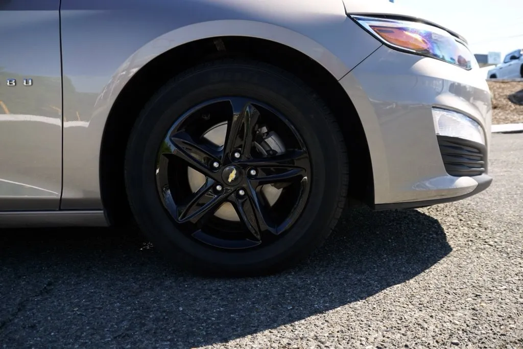 Chevrolet Malibu photo 9