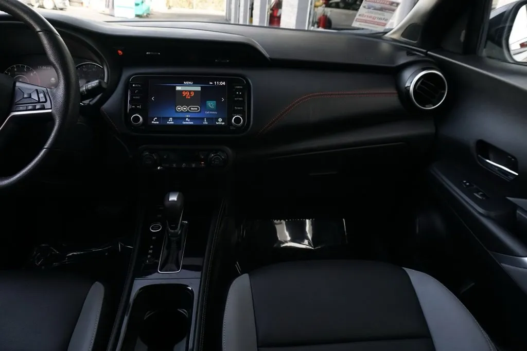 Nissan Kicks photo 14