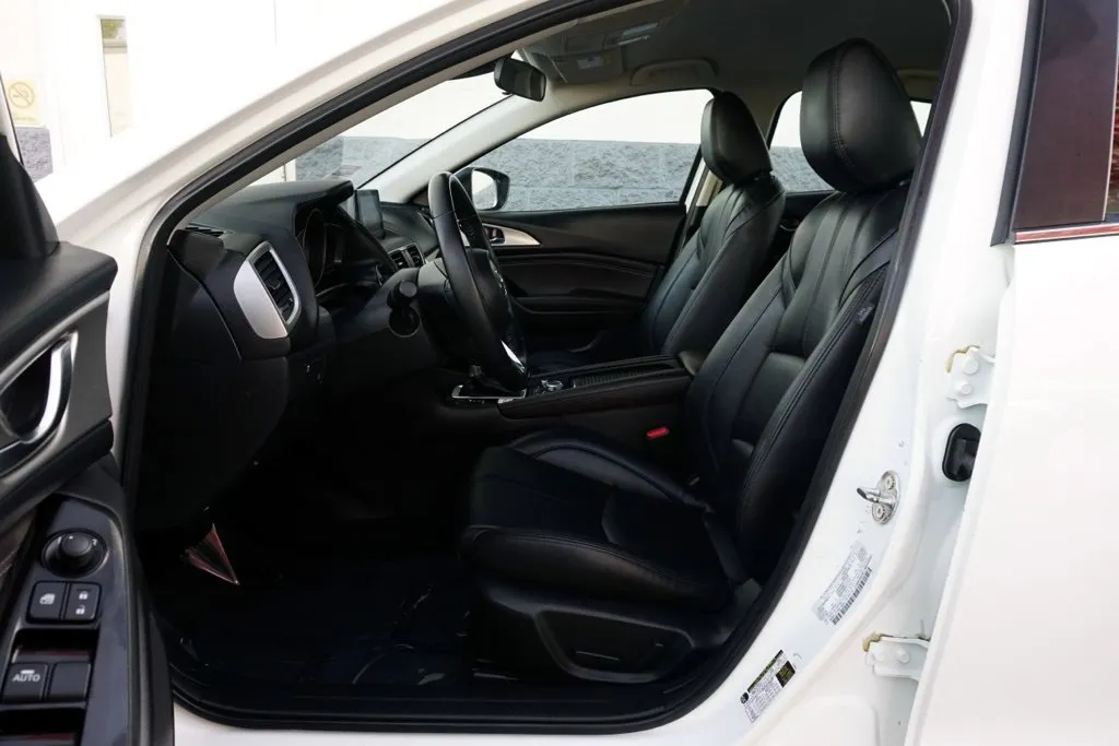 Mazda Mazda3 photo 19