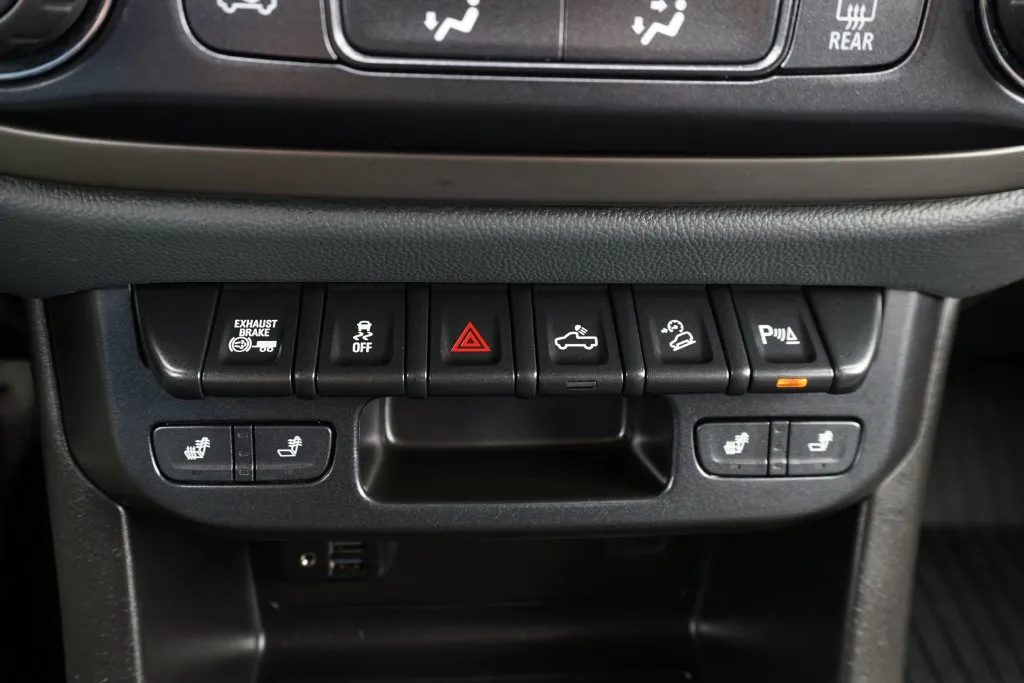 Chevrolet Colorado photo 24