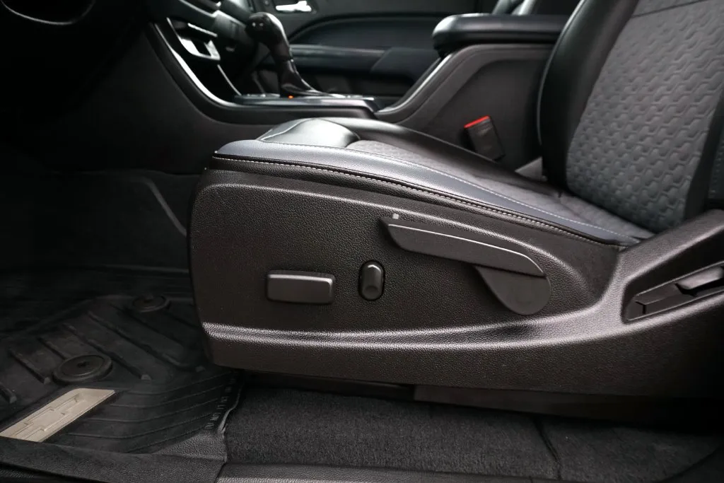 Chevrolet Colorado photo 18