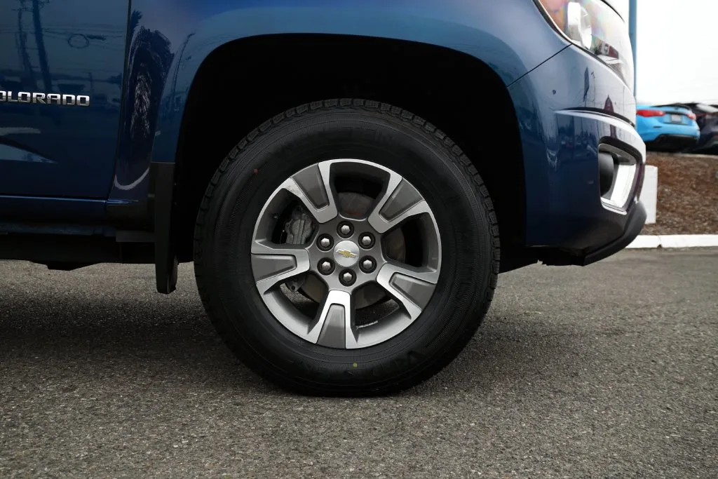 Chevrolet Colorado photo 12