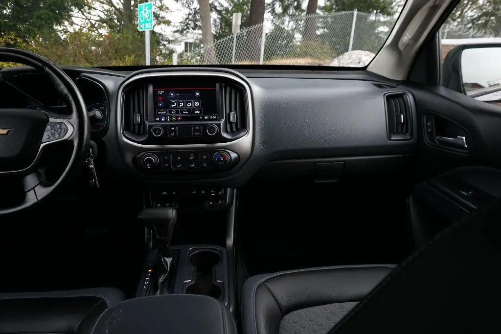 Chevrolet Colorado photo 17