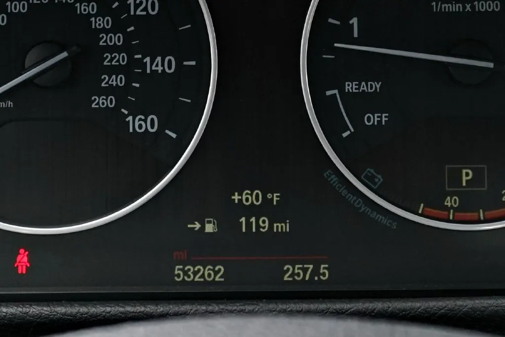 BMW 3 Series photo 31