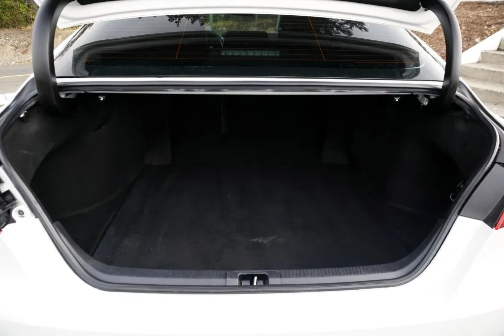 Toyota Camry photo 19