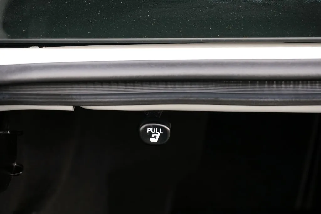 Toyota Camry photo 18