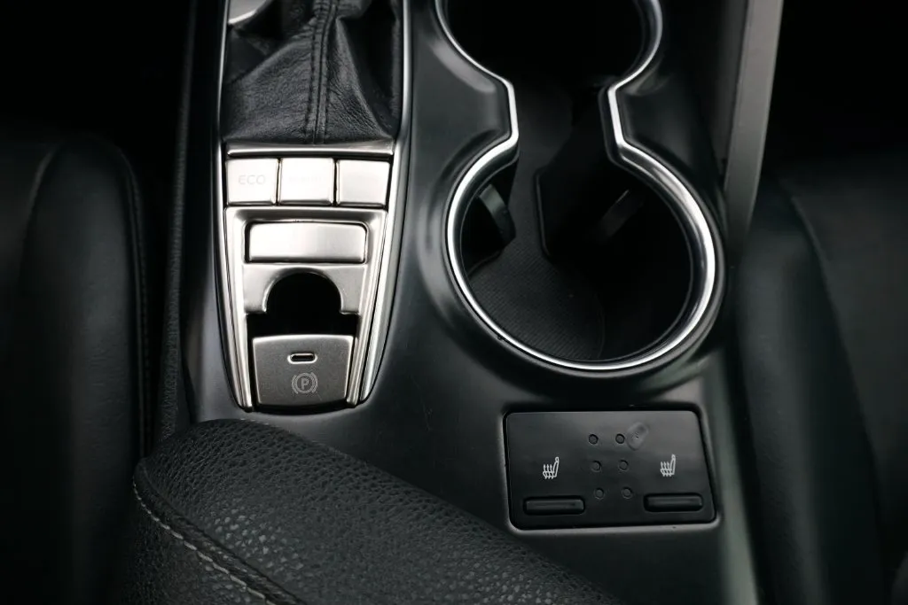 Toyota Camry photo 22