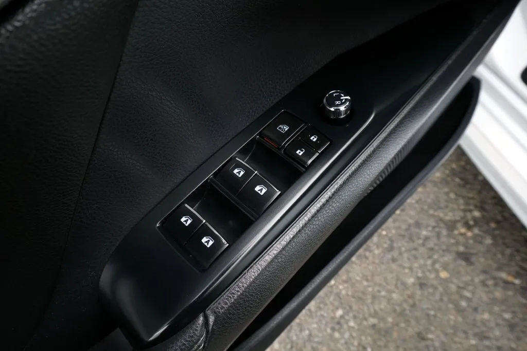 Toyota Camry photo 13