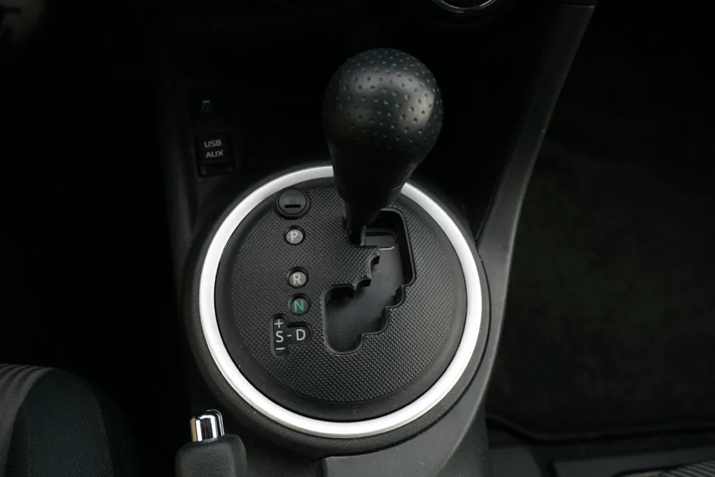 Scion tC photo 20