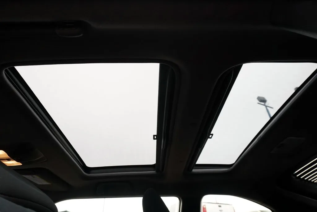 Scion tC photo 15