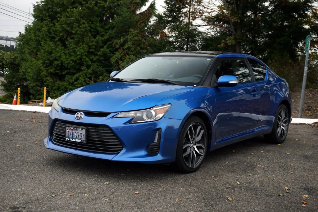Scion tC photo 7
