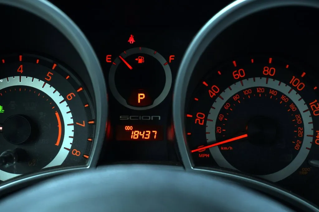 Scion tC photo 23